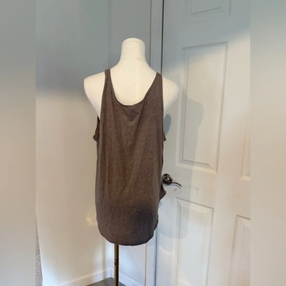 Women’s Boulevard Brewing Co. Tank Top – “Traveled Near & Far” Graphic | Size L - Picture 4 of 9